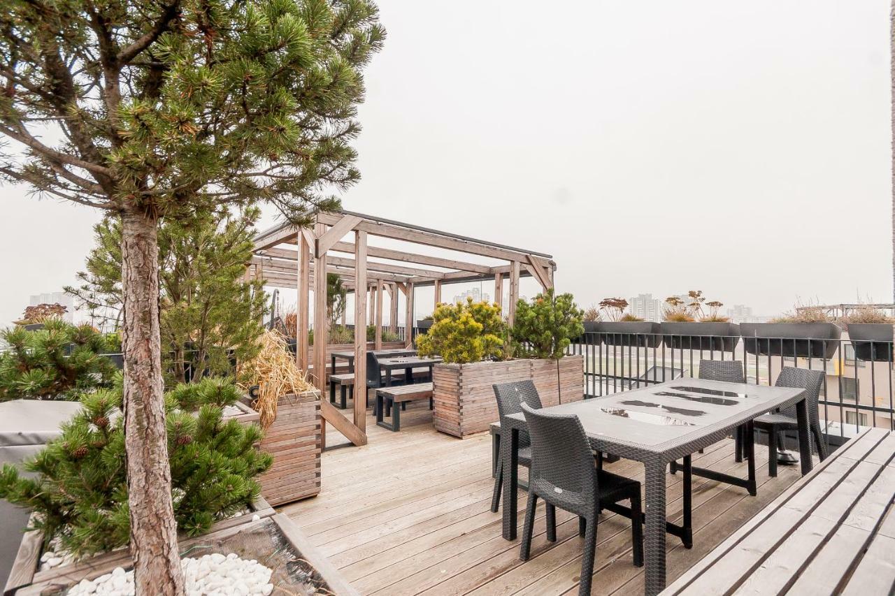 Apartments Vilnius 1 Near Center With A Roof Terrace And Parking Ngoại thất bức ảnh